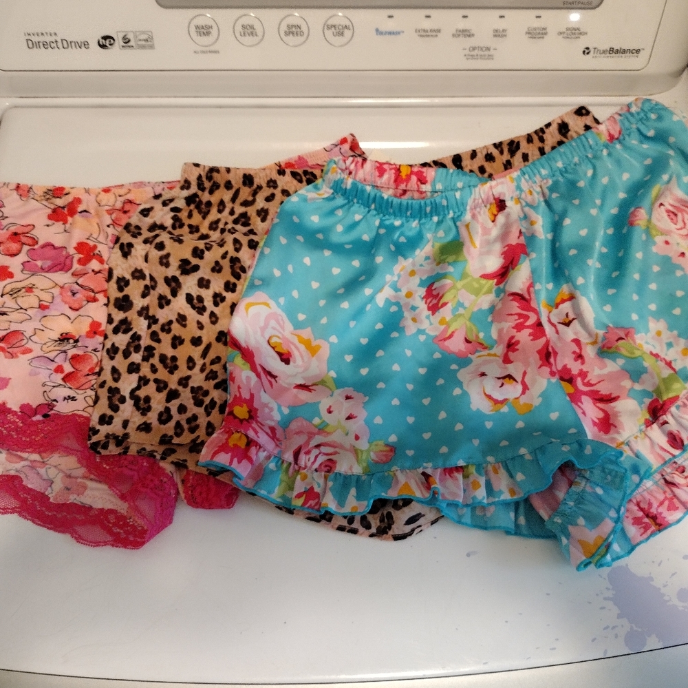 3 pairs of shorts